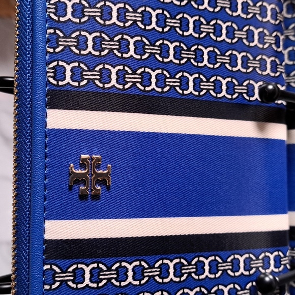 Tory Burch NWTs Gemini Link Royal Blue Continental Wallet - Picture 4 of 11